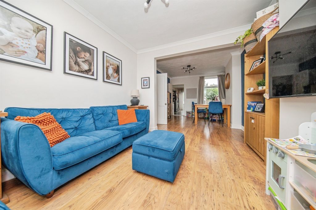 Property photo 3 of 14