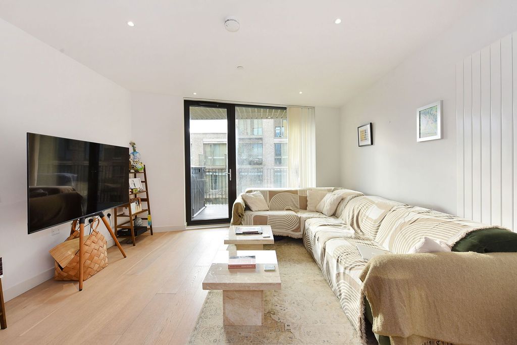 Property photo 3 of 10