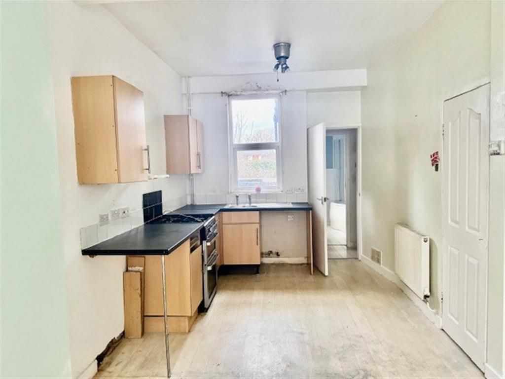 Property photo 3 of 6