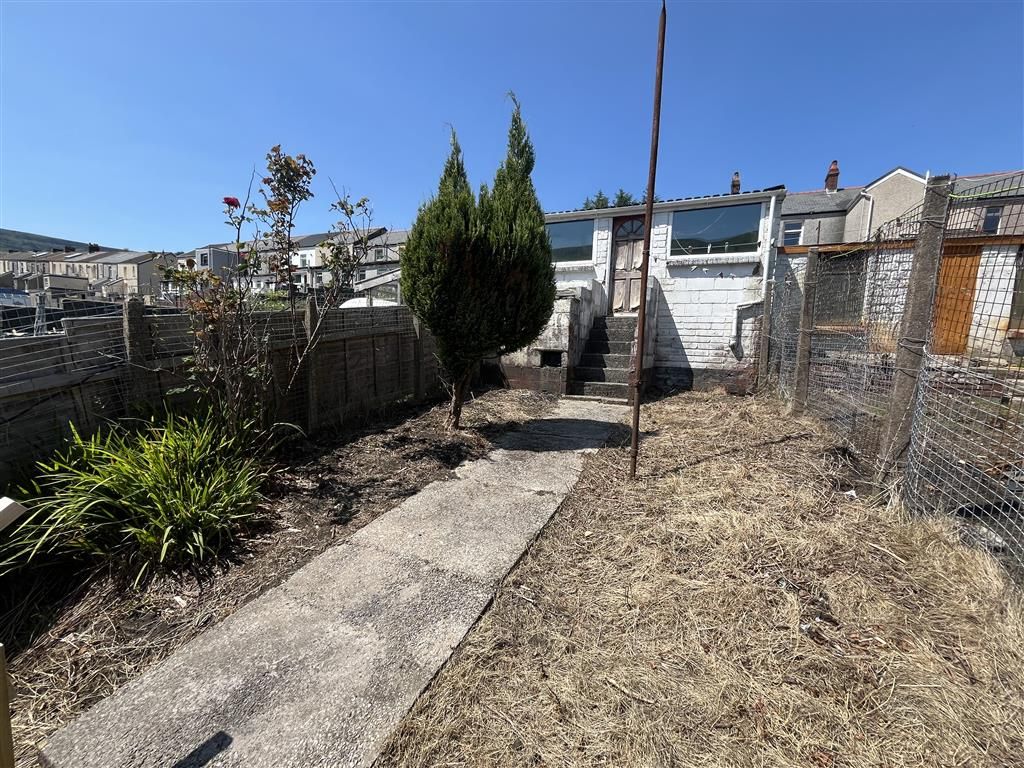 Property photo 2 of 11 Garden