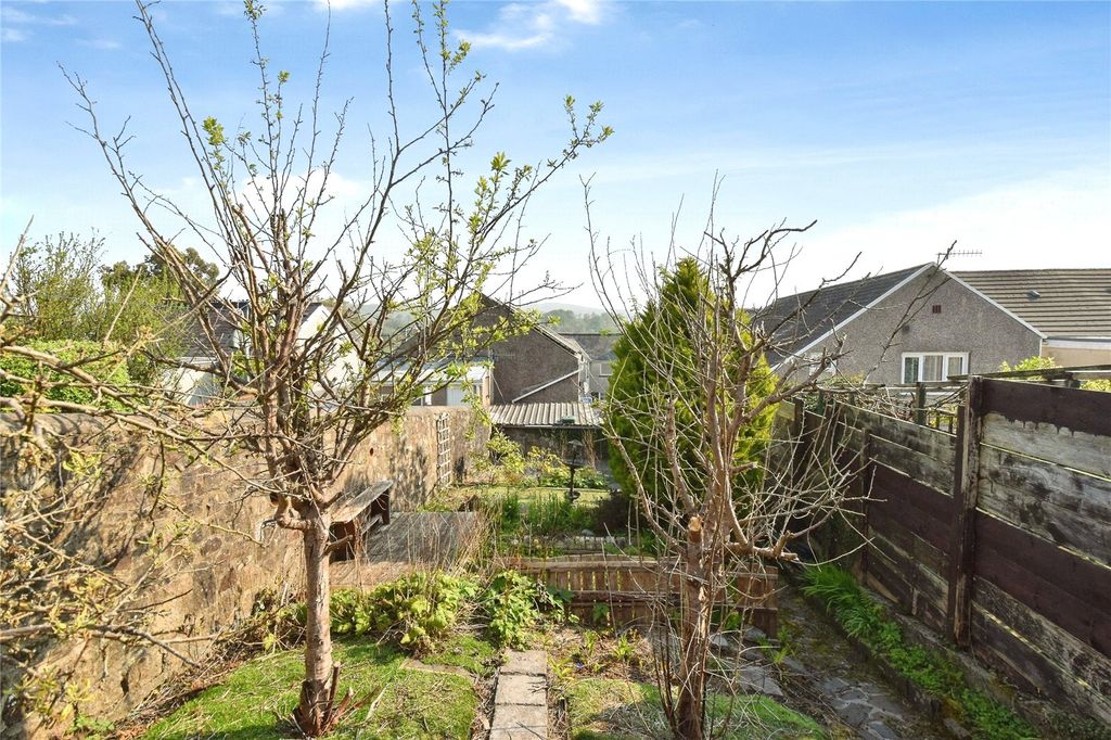 Property photo 2 of 17 Picture No. 58