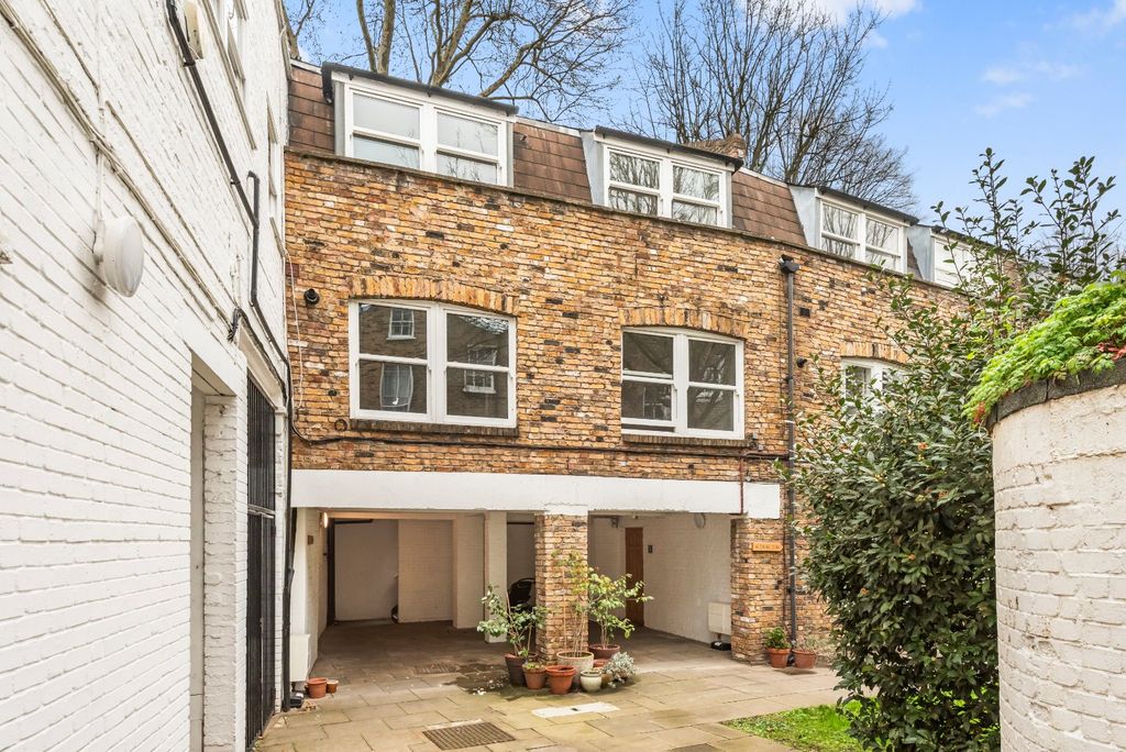 Property photo 3 of 3