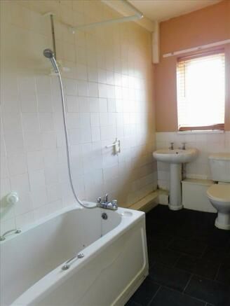 Property photo 3 of 7