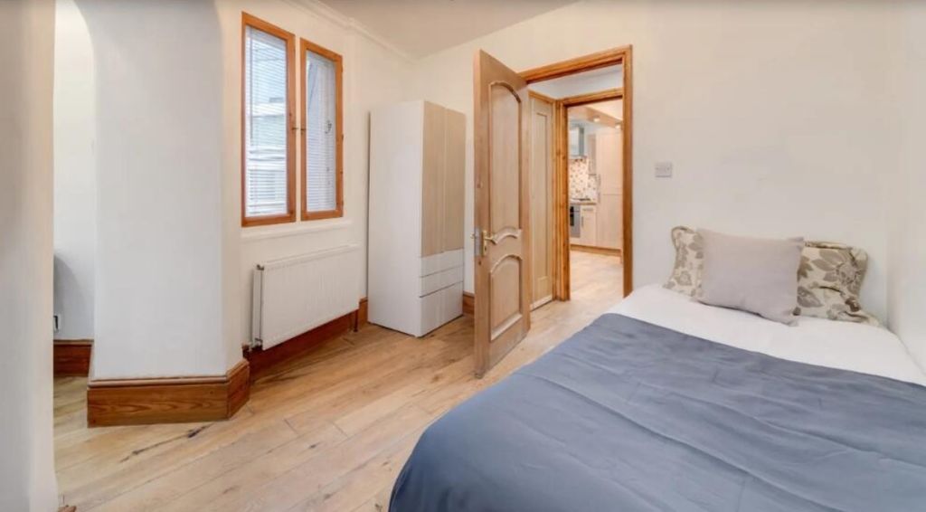 Property photo 1 of 8 Screenshot_17-3-2026_154149_Www.Rightmove.Co.uk.Jpeg