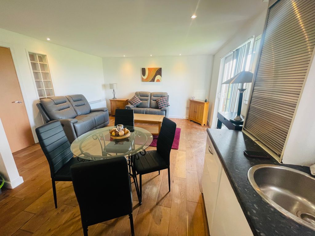 Property photo 3 of 11 Img_0070