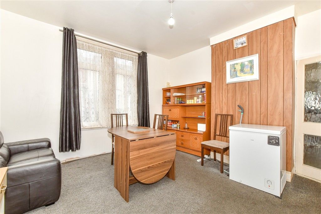 Property photo 2 of 9 Dining Room