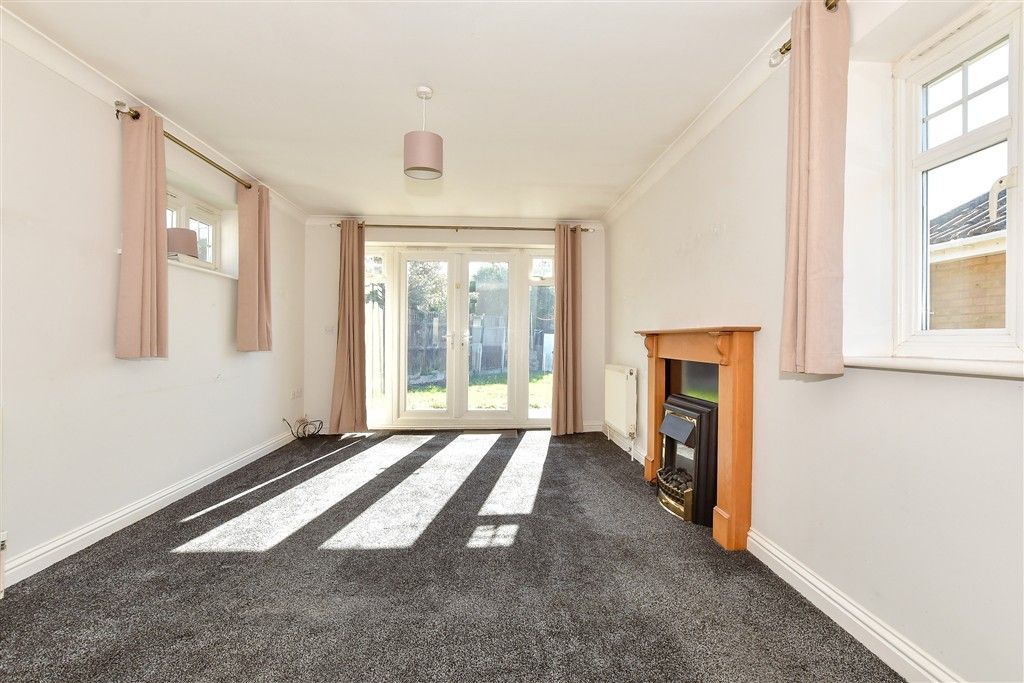 Property photo 2 of 7 Lounge/Diner