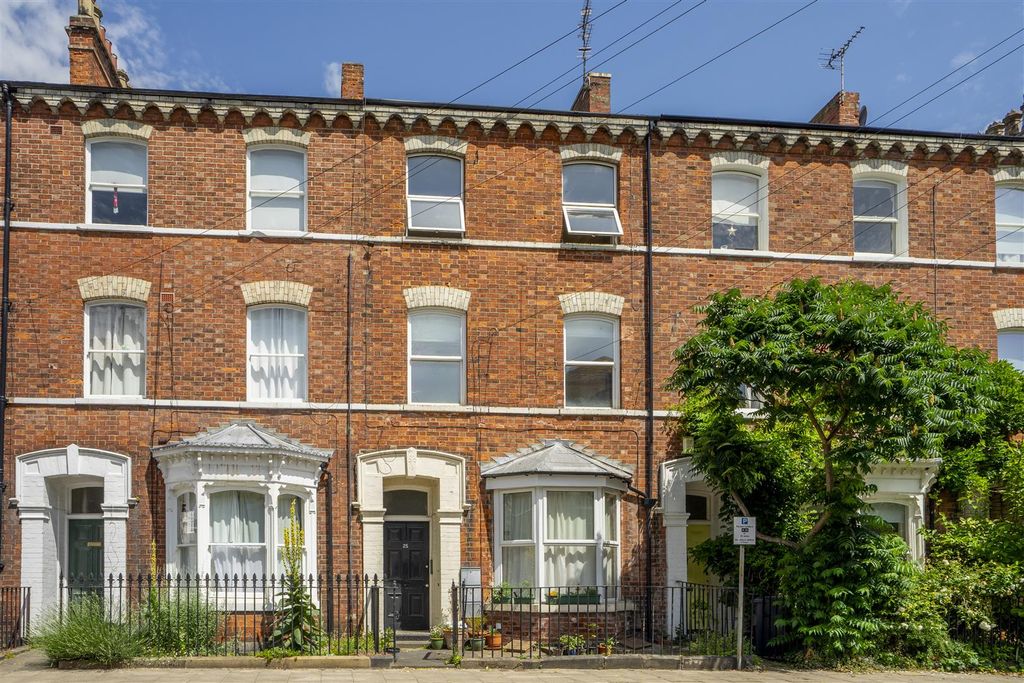 Property photo 1 of 8 25Ps-10.Jpg