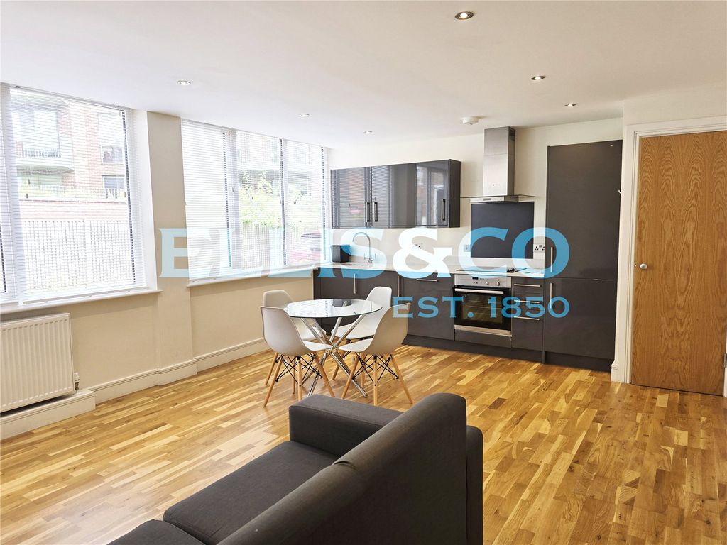 Property photo 3 of 7 Picture No. 09