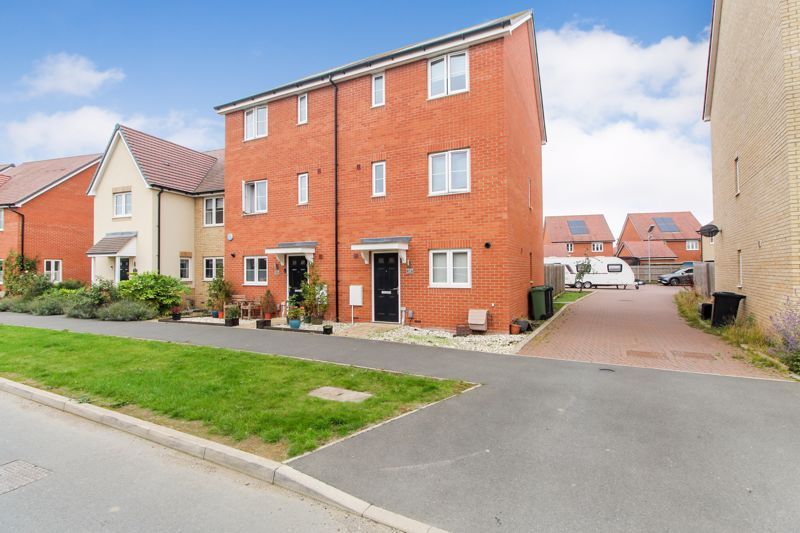 Property photo 1 of 17 Photo 19