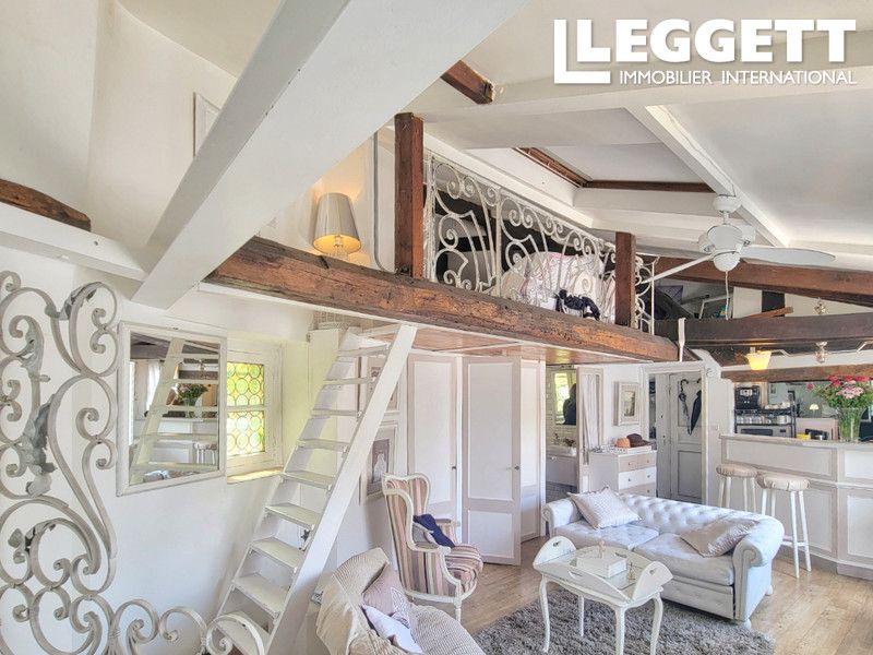 Property photo 1 of 10