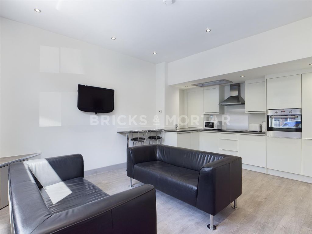 Property photo 3 of 11 3.Jpg