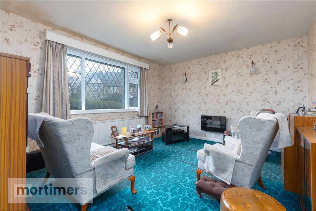 Property photo 2 of 18 Living Room