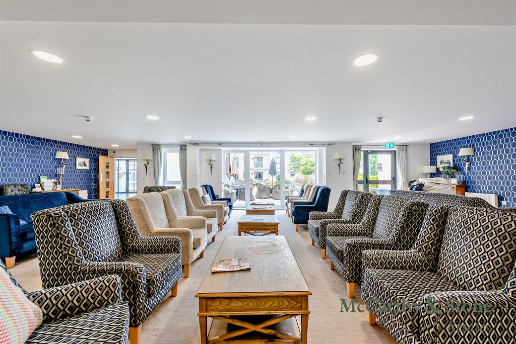 Property photo 2 of 44 8700836-Interior26-800.Jpg