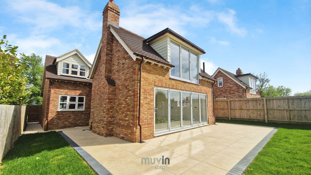 Property photo 3 of 14