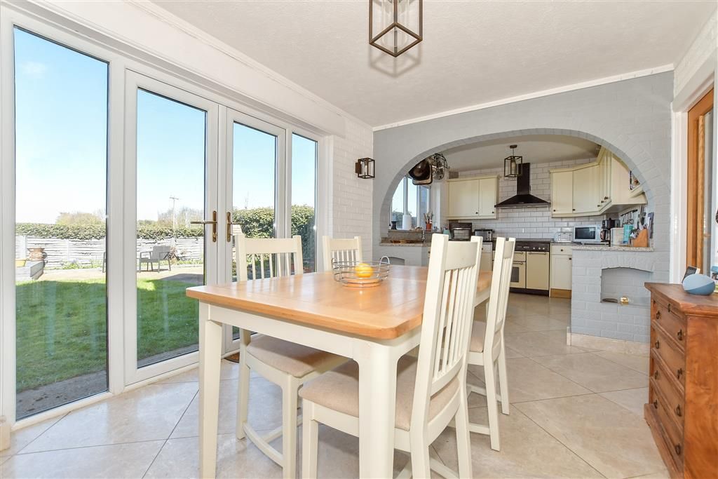 Property photo 3 of 14 Dining Area