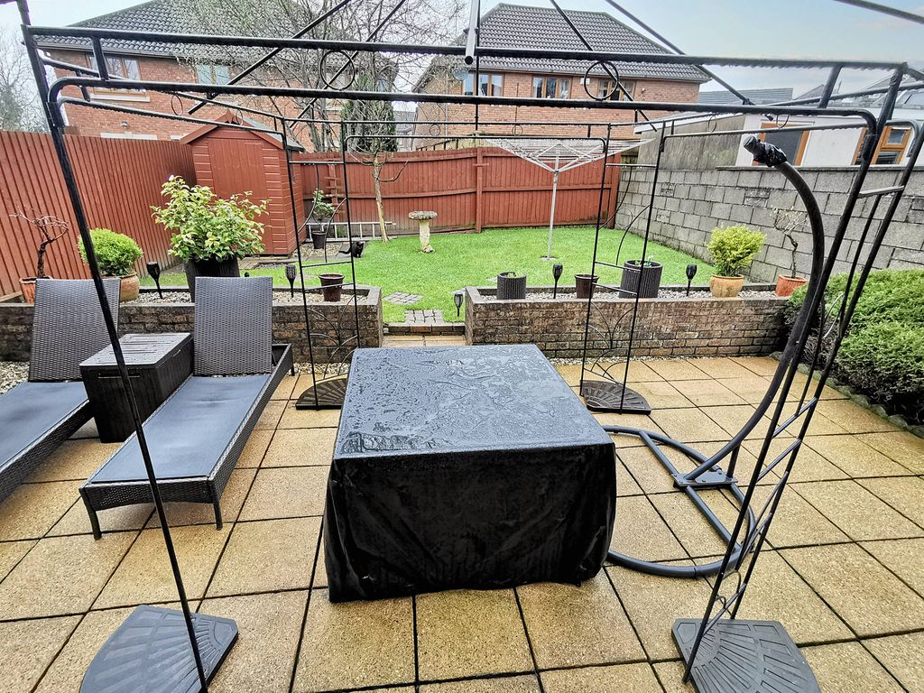 Property photo 3 of 4