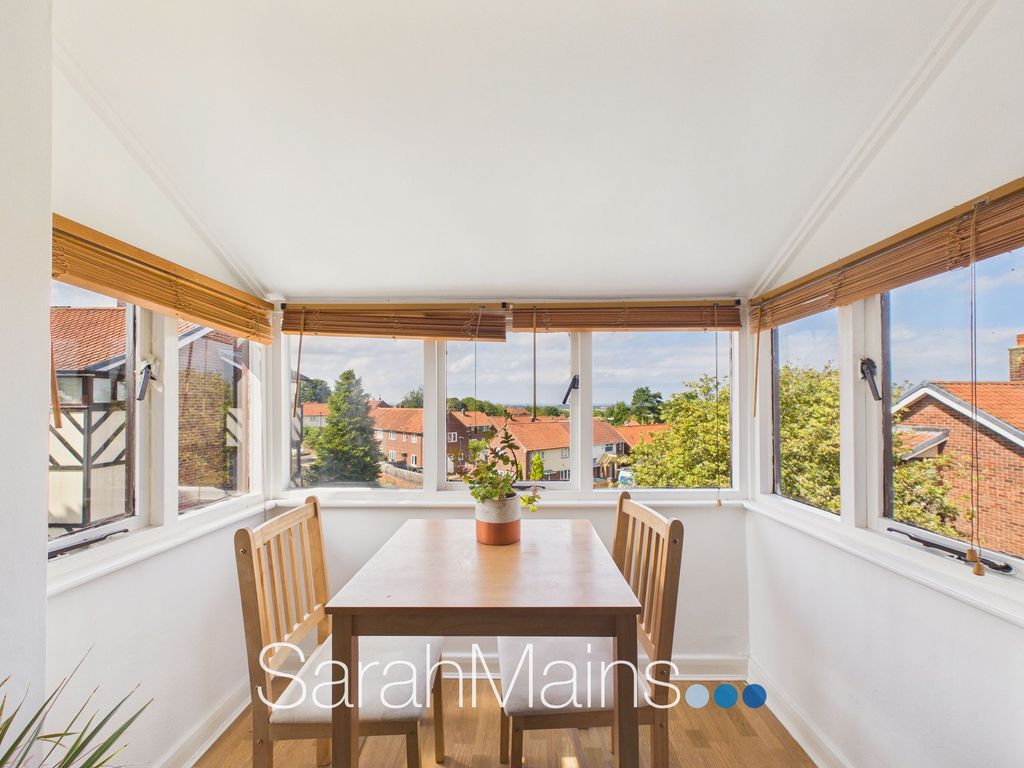 Property photo 2 of 7 Dining Area