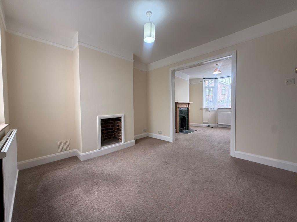 Property photo 3 of 7 Photo 5