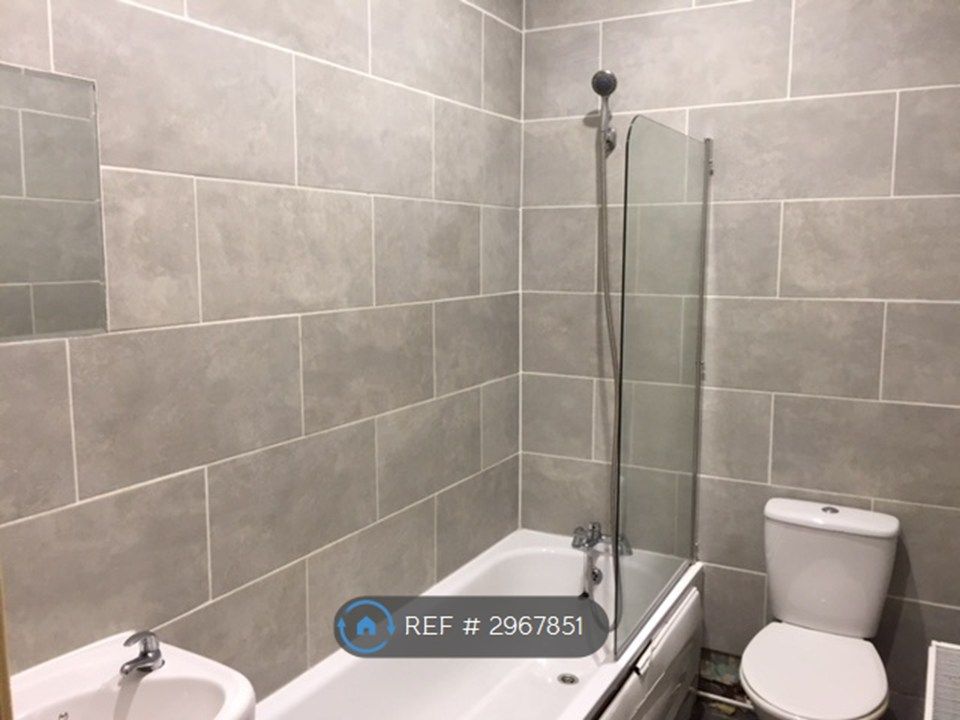 Property photo 1 of 5 Bathroom