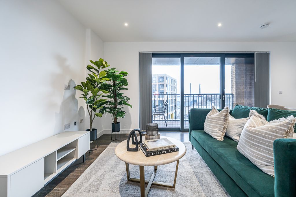 Property photo 1 of 6 Image