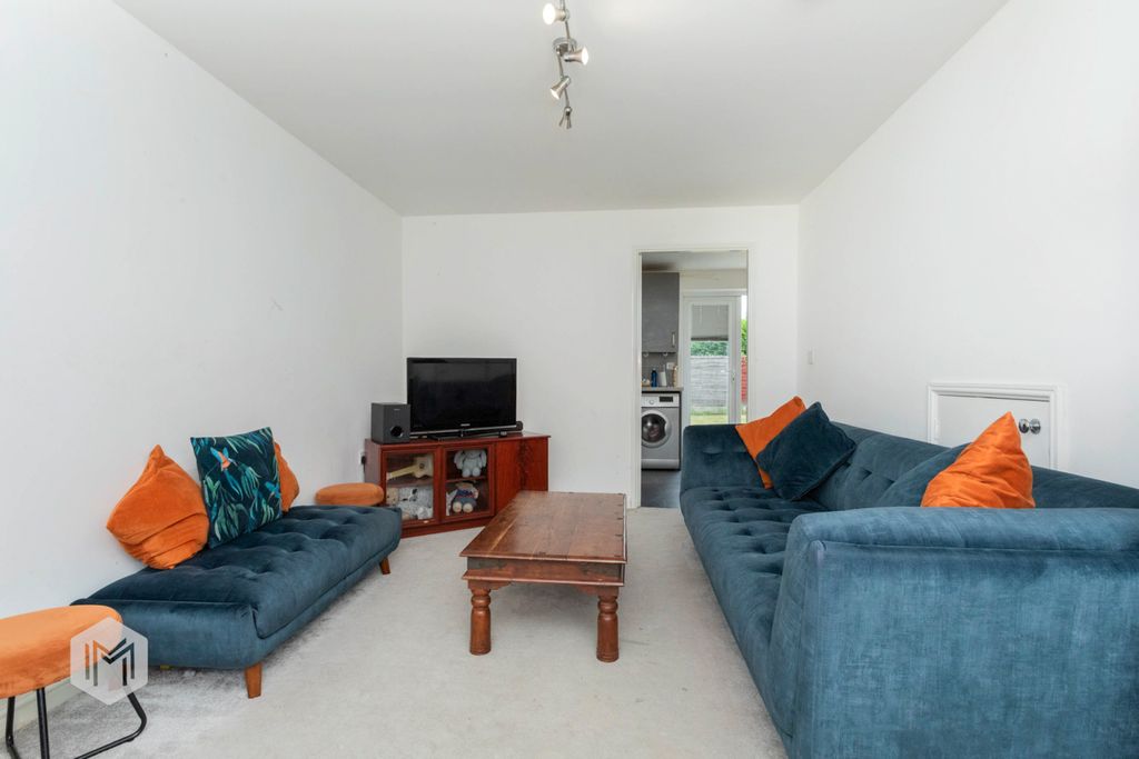 Property photo 3 of 21 Picture No. 08