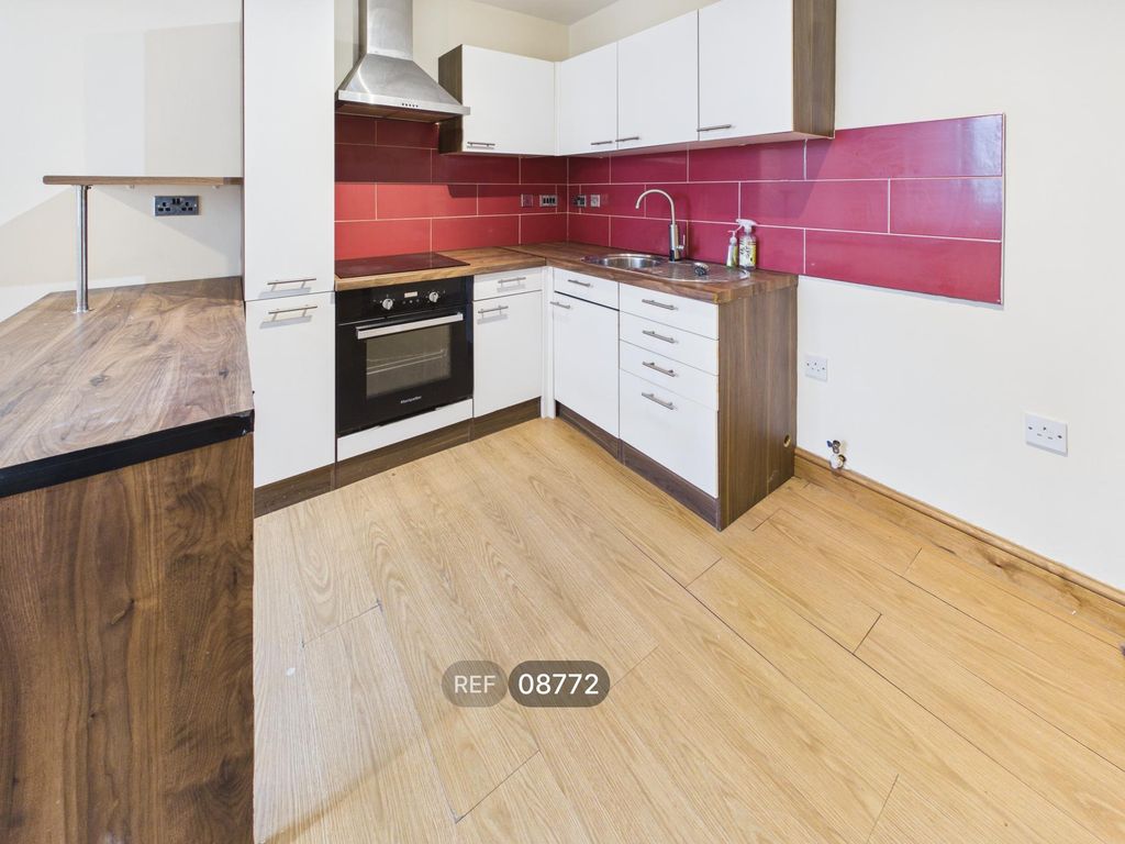 Property photo 1 of 6 Kitchen/Living Area