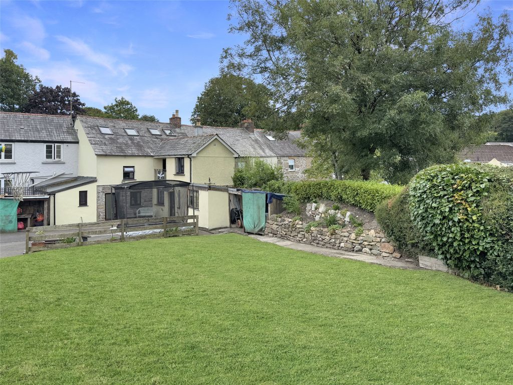 Property photo 2 of 17 2 - Picture No. 03