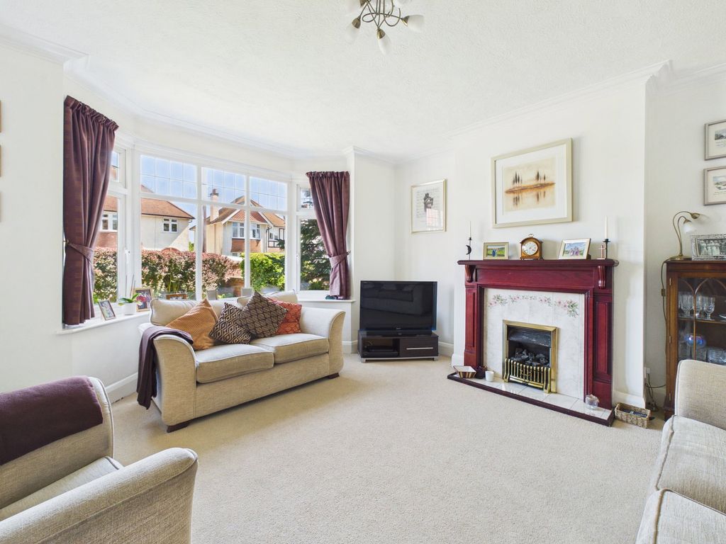 Property photo 3 of 18