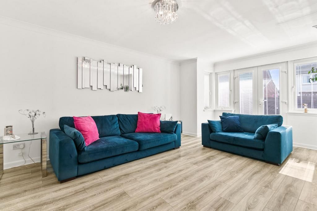 Property photo 2 of 35