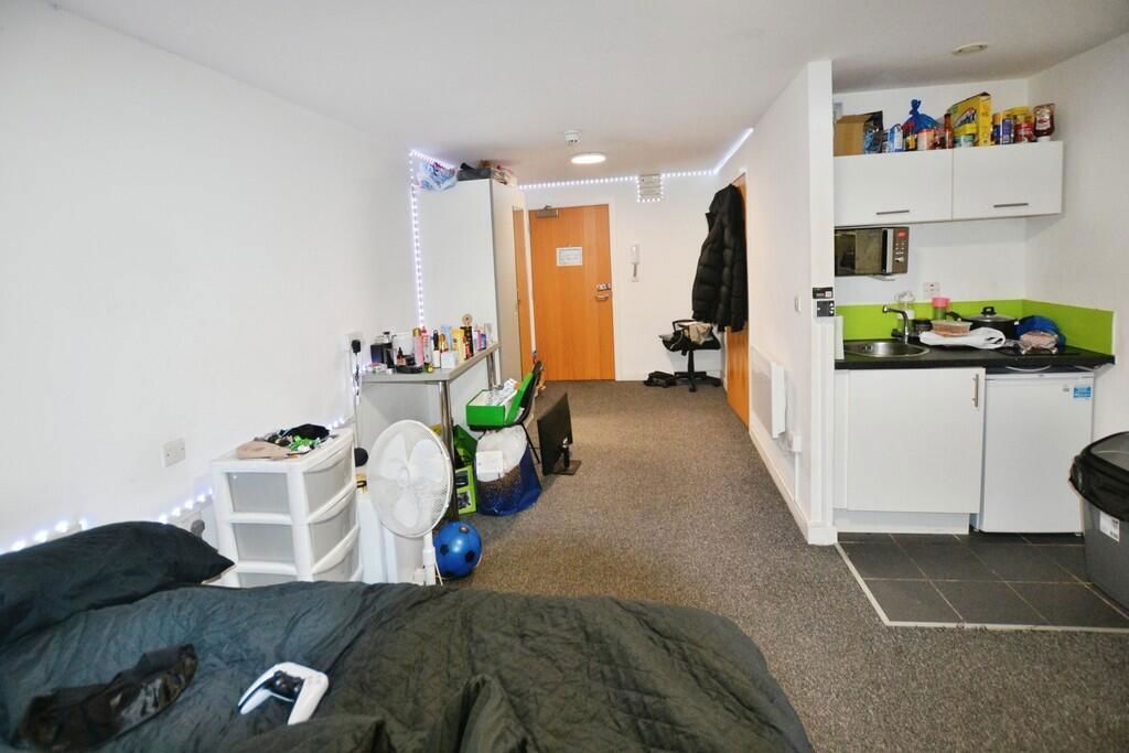 Property photo 2 of 8