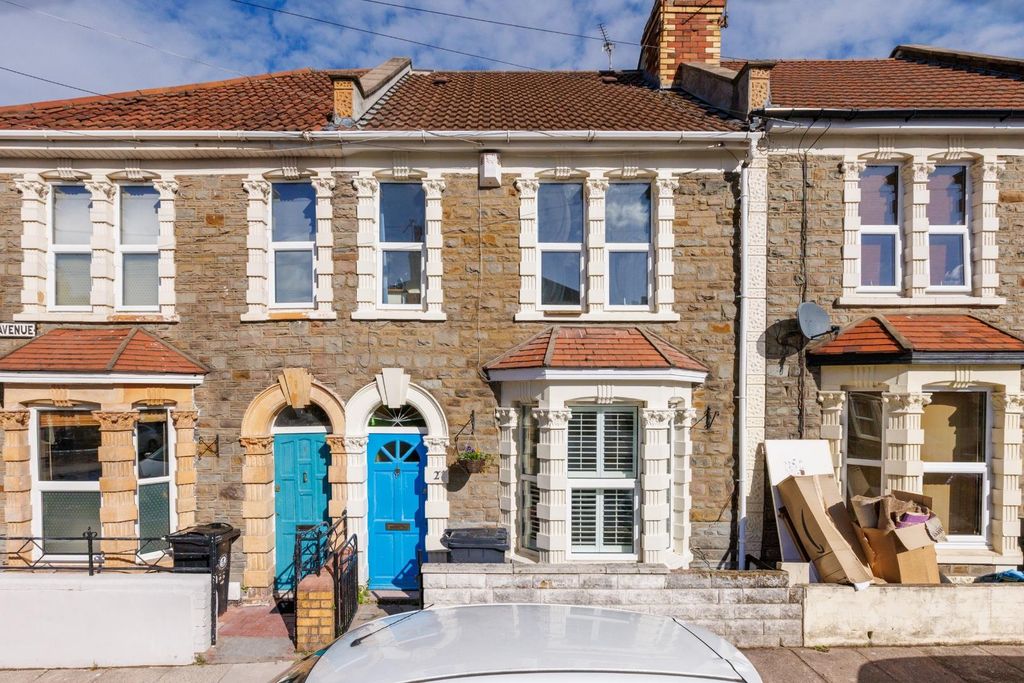 Property photo 2 of 30 2 Hedwick Avenue-30.Jpg