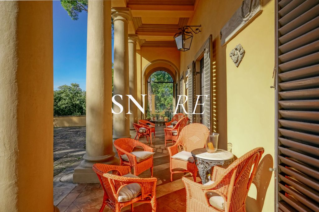 Property photo 3 of 35