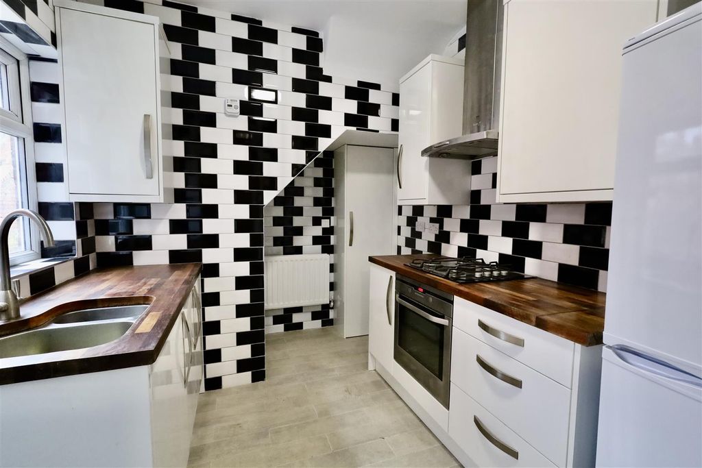 Property photo 3 of 7 A739Cef7-Def4-40C6-B4Cf-F721C7Cb934D_1_201_A.Jpeg