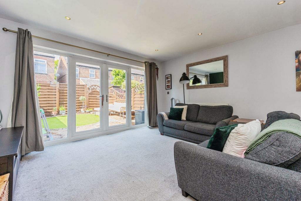 Property photo 2 of 13