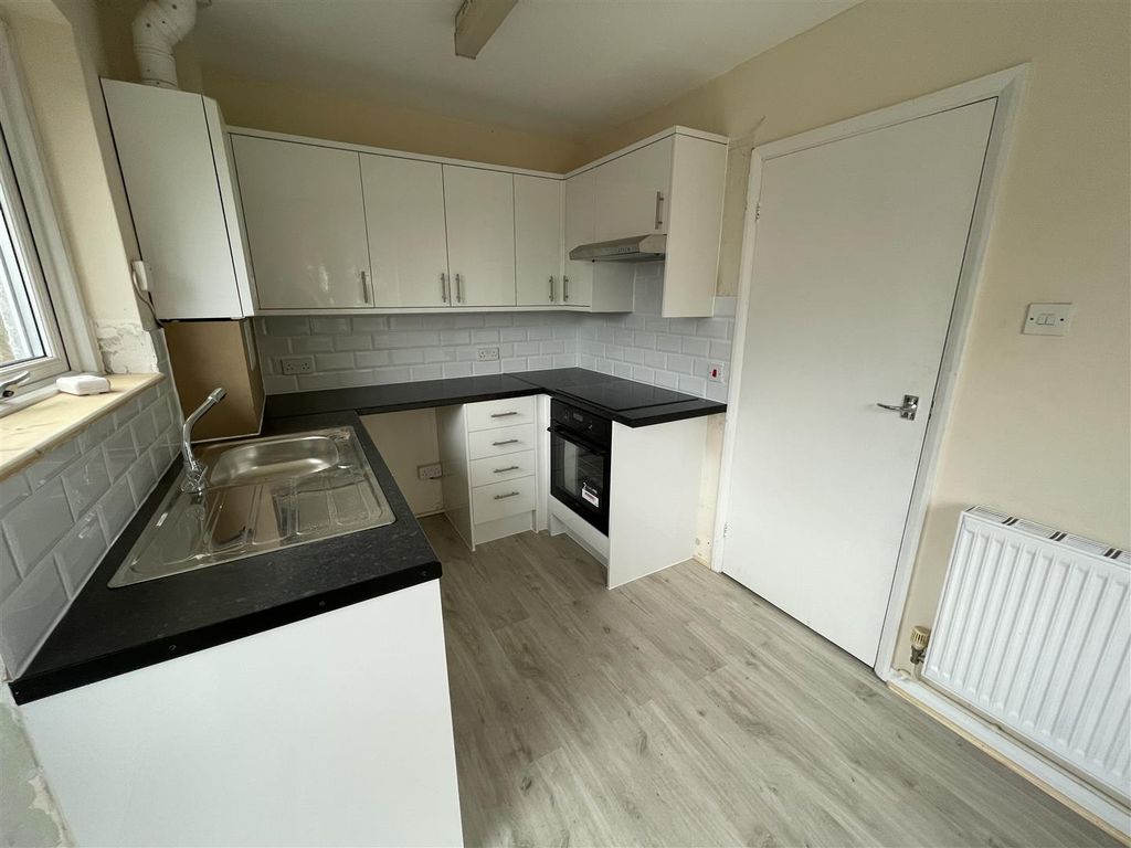 Property photo 2 of 15 Img_8385.Jpg