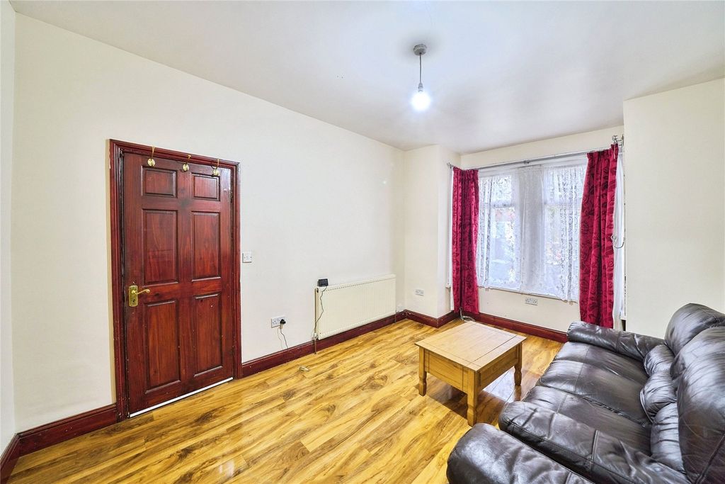 Property photo 3 of 14 Picture No. 20