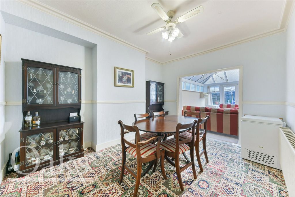 Property photo 2 of 12 Reception