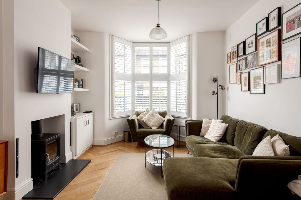 Property photo 3 of 16