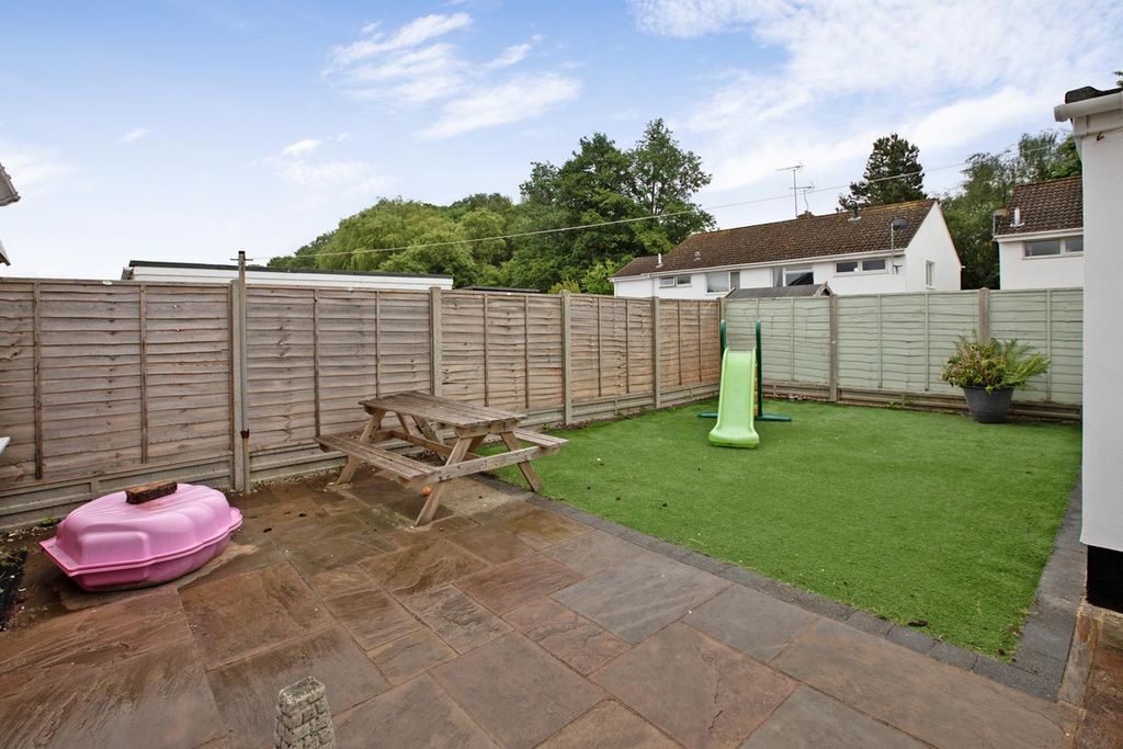 Property photo 3 of 12 Photo 2