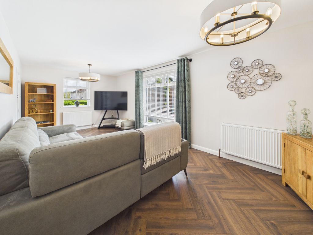 Property photo 2 of 37
