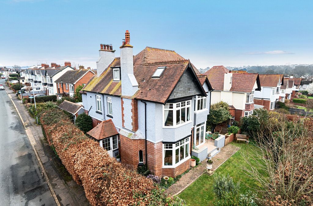 Property photo 1 of 23 Outside