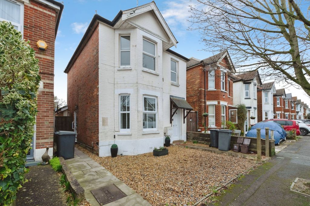 Property photo 1 of 17 Pbox-Img.Jpg