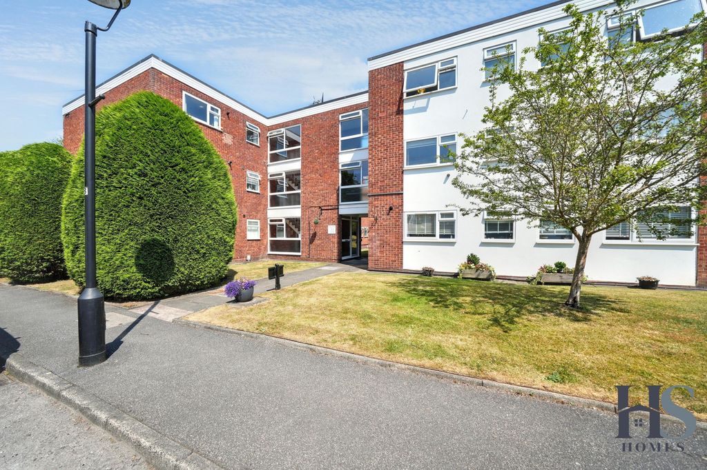 Property photo 1 of 16