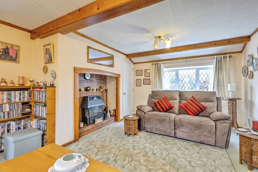 Property photo 2 of 21 Pbox-Img.Jpg