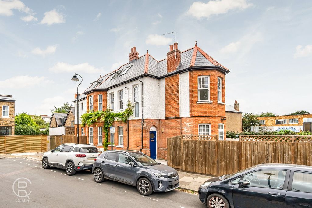 Property photo 1 of 13