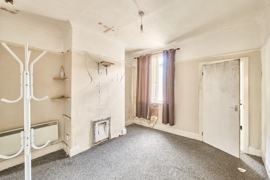 Property photo 3 of 7