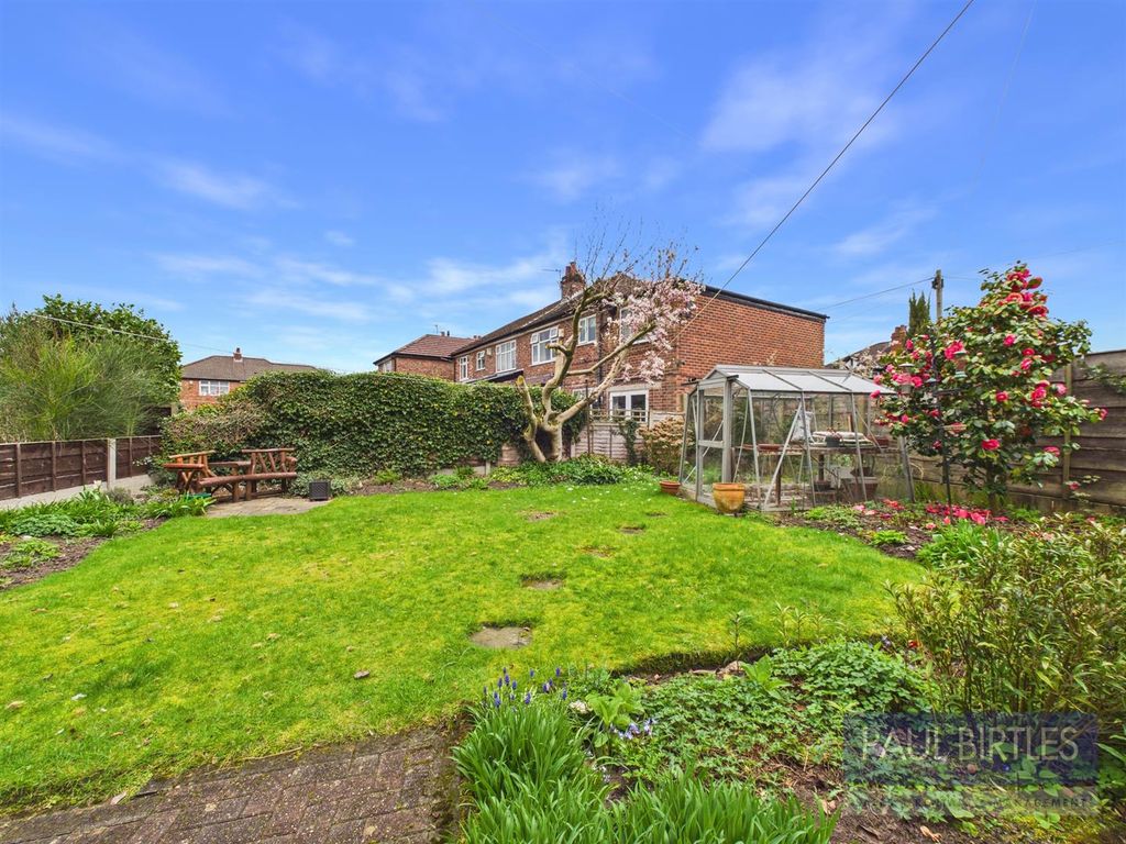 Property photo 2 of 22 Cam04378G0-Pr0325-Still029.Jpg