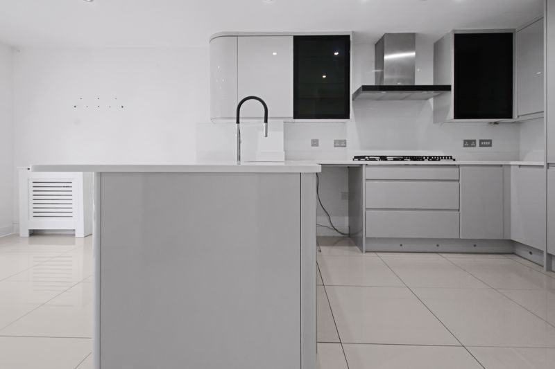 Property photo 2 of 15 Photo 15