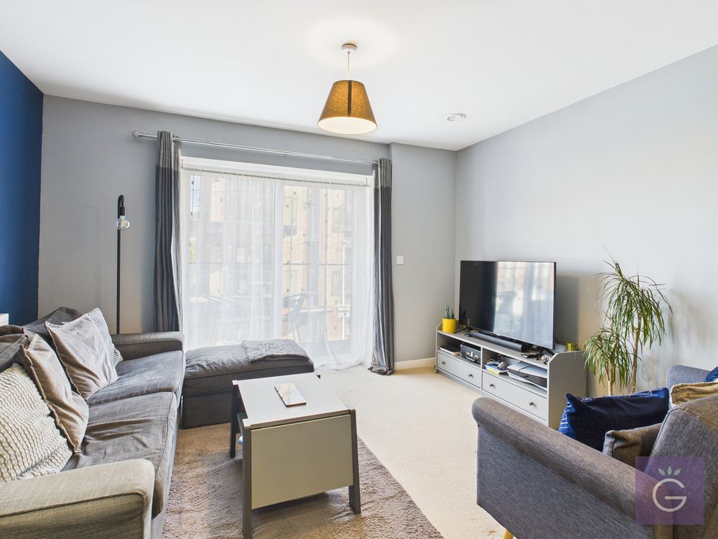 Property photo 2 of 8